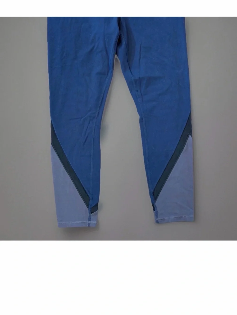 ATHLETA Leggings Womens Medium Blue Elevation 7/8 Tight Active Powervita Ankle
